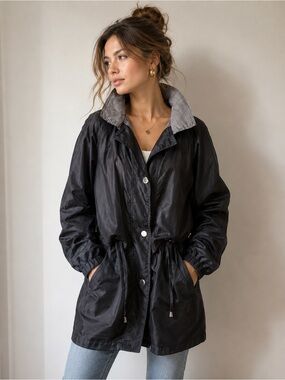 Vintage 90’s Braetan Oversized Jacket Drawstring Waist Windbreaker Black - M